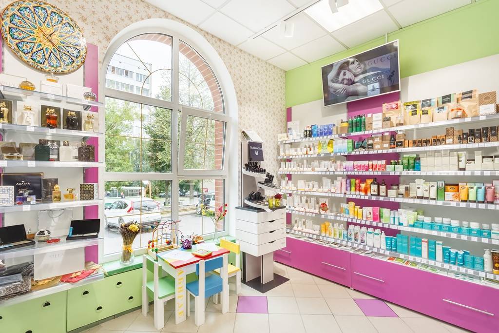 Свой бизнес: как открыть магазин косметики и парфюмерии с нуля