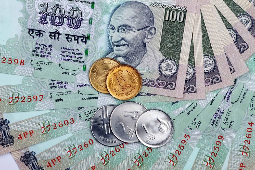 С какой валютой лучше ехать в индию: как называются индийские деньги