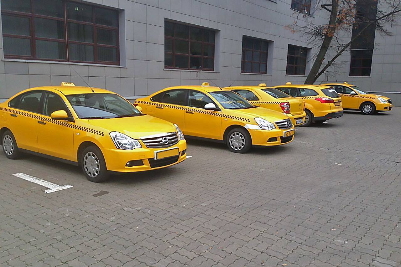 Аренда авто под такси с лицензией: практические советы для выбора таксопарка и автомобиля, плюсы и минусы работы, а также нюансы заключения договора