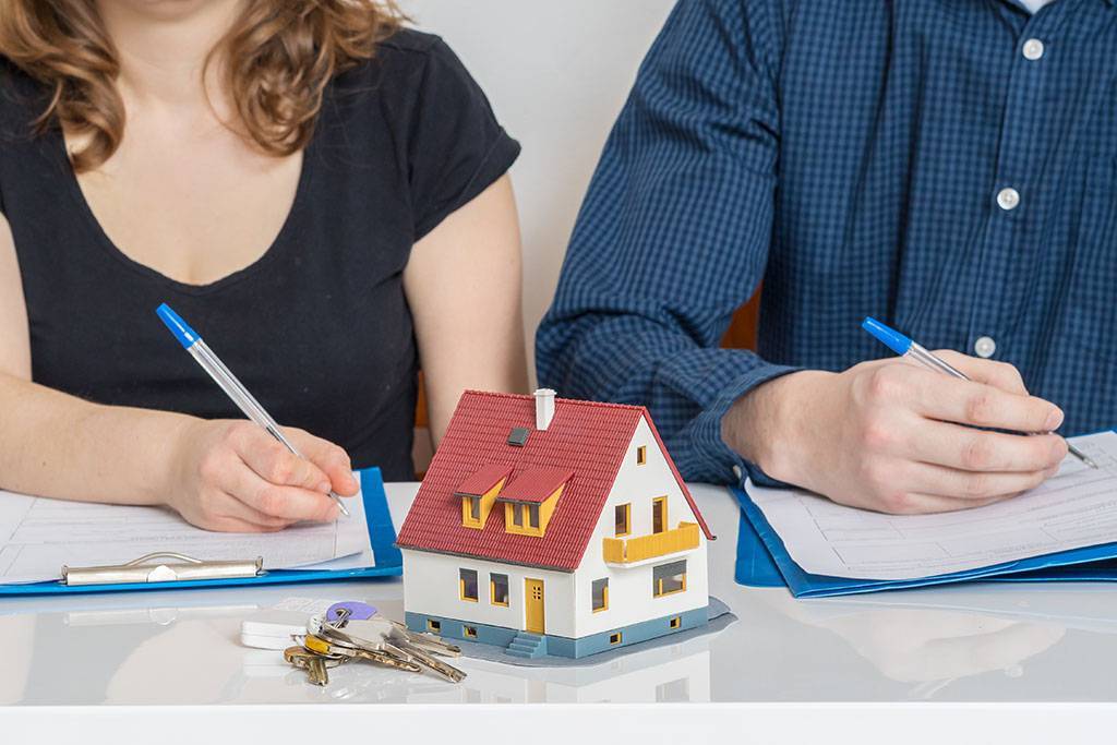 Раздел ипотечной квартиры при разводе а как с долгами?