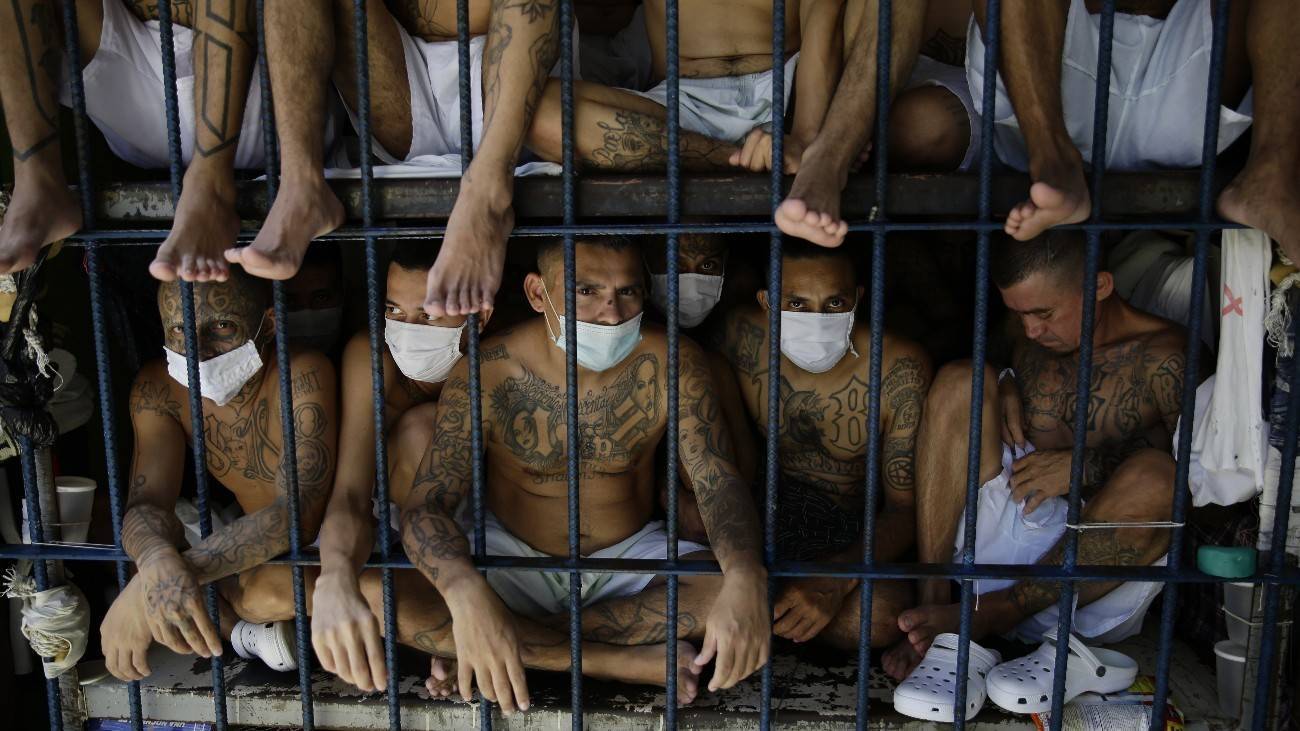 Самые страшные тюрьмы в мире: топ 10