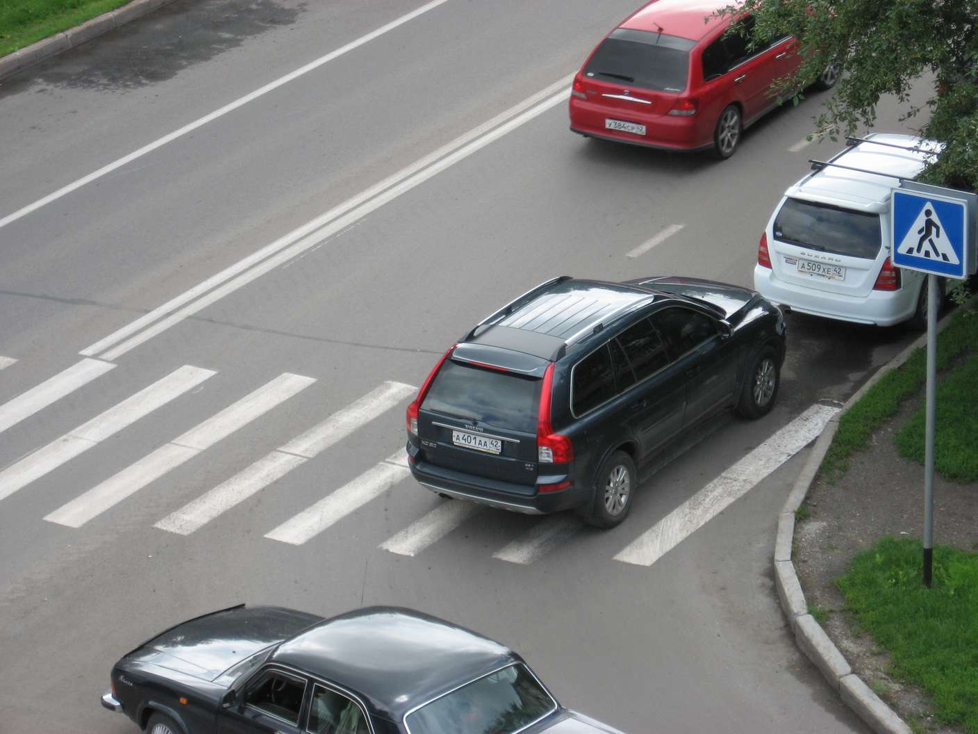 москва парковка на тротуаре