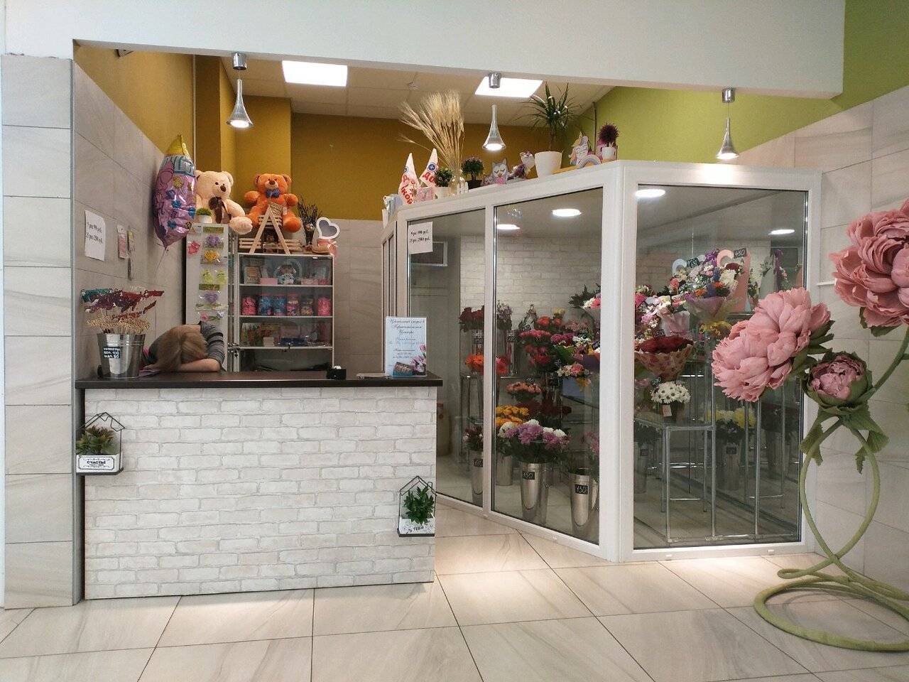 Как открыть цветочный магазин с нуля: бизнес план магазина цветов с расчетами