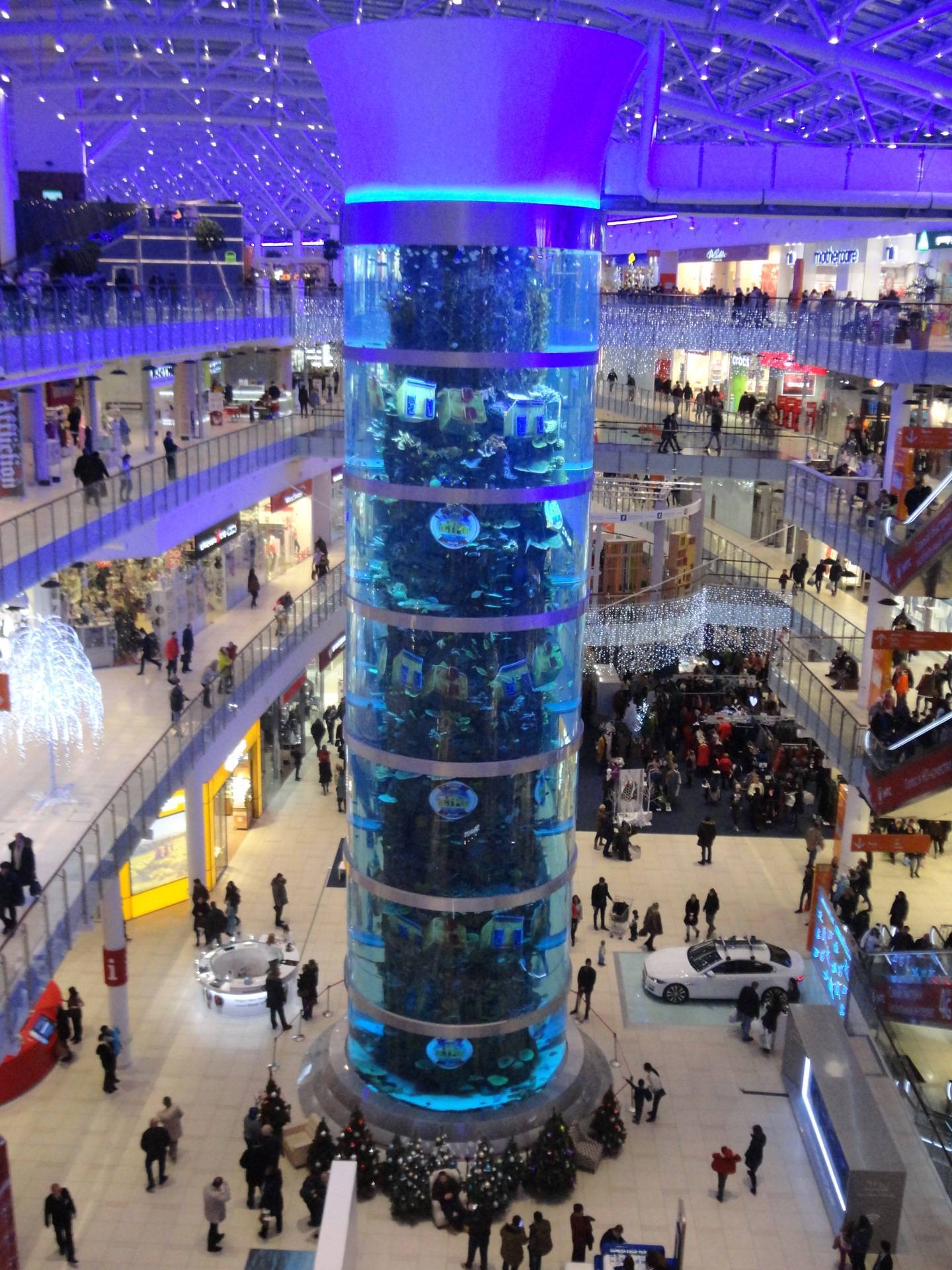 10 самых посещаемых торговых центров москвы