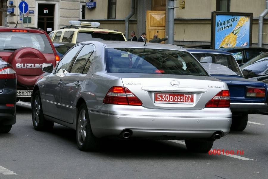 Красные номера на машине в россии: что это?