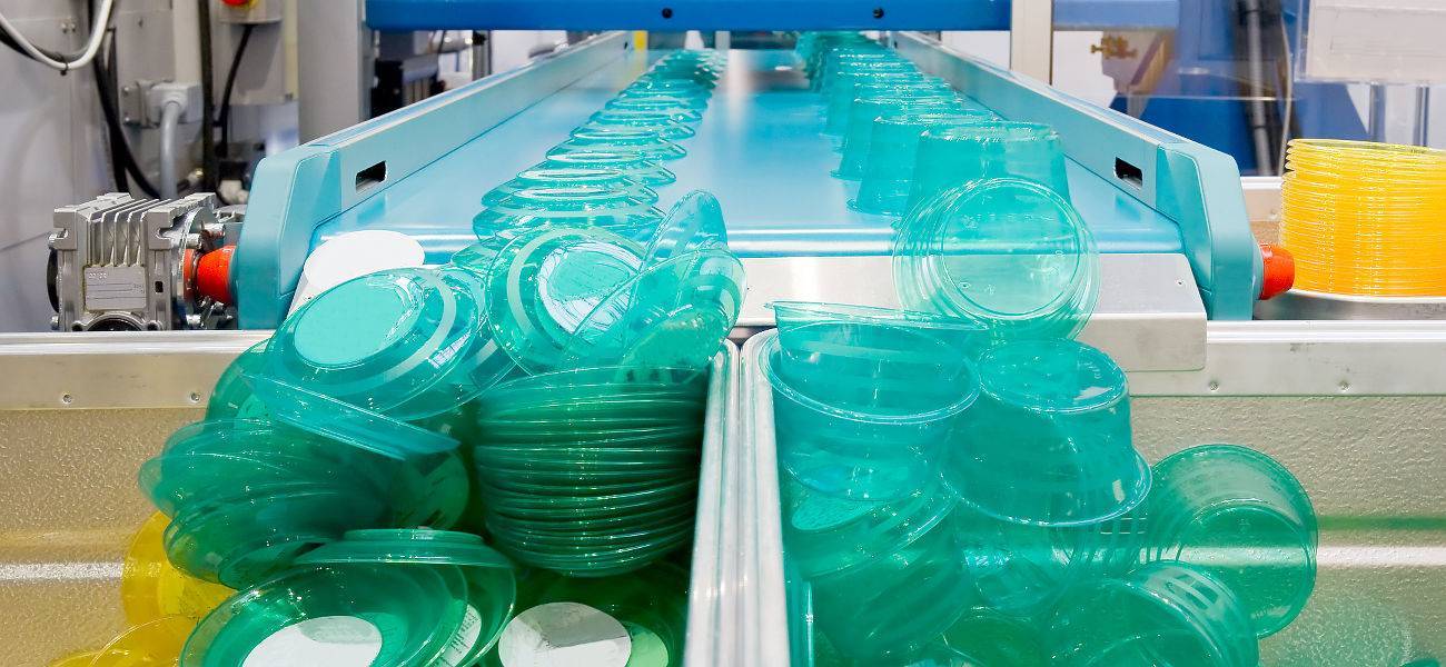 Как открыть цех по производству пластиковых изделий