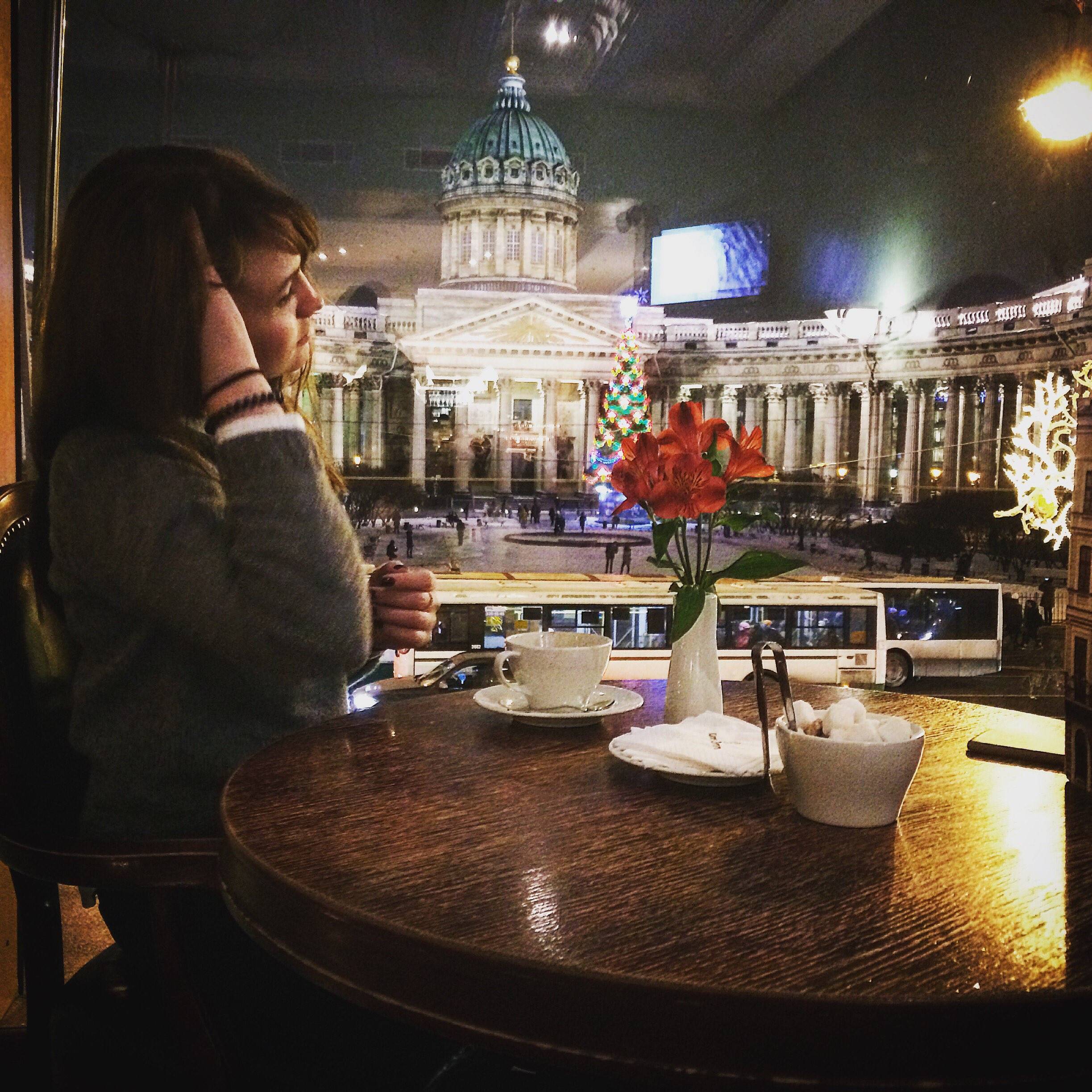 Кафе Зингер Санкт-Петербург зимой