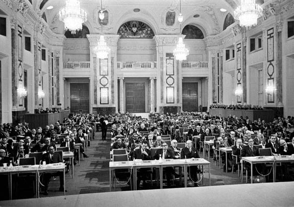 Венская конвенция о дипломатических сношениях - vienna convention on diplomatic relations