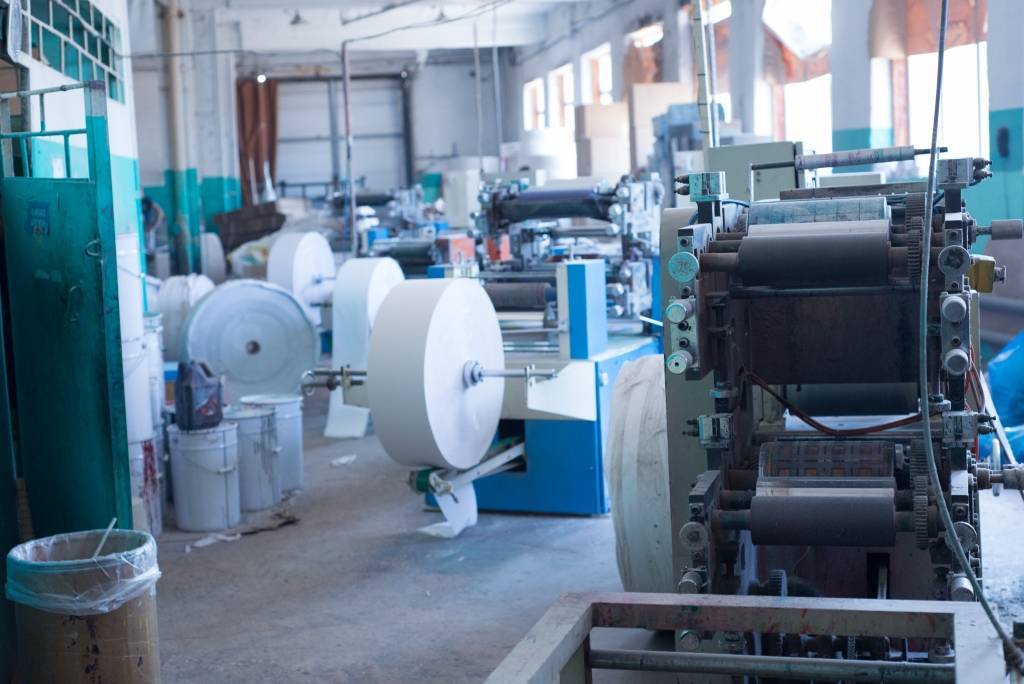 Производство туалетной бумаги и салфеток из макулатуры — оборудование, рентабельность и вклад в экологию